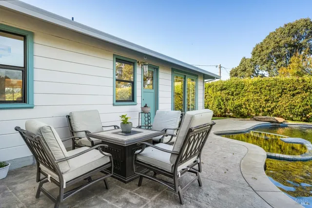 $1,200,000 | 5111 Todd Road, Sebastopol, CA 95472