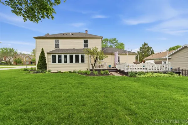 $525,000 | 320 Essex Court, Aurora, IL 60504