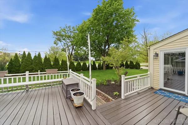 $525,000 | 320 Essex Court, Aurora, IL 60504