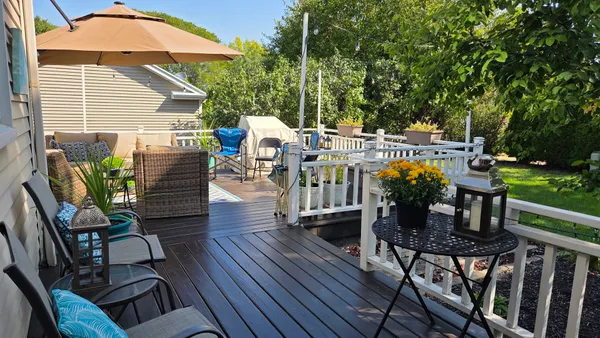 $525,000 | 320 Essex Court, Aurora, IL 60504