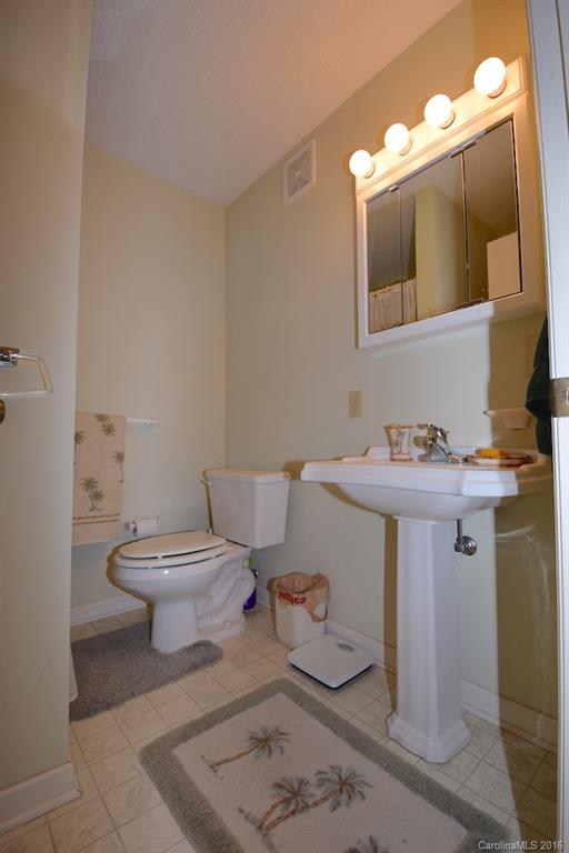 1350 Slagle Road Bakersville, NC 28705 - Photo 15 of 23 Gallery Image 15
