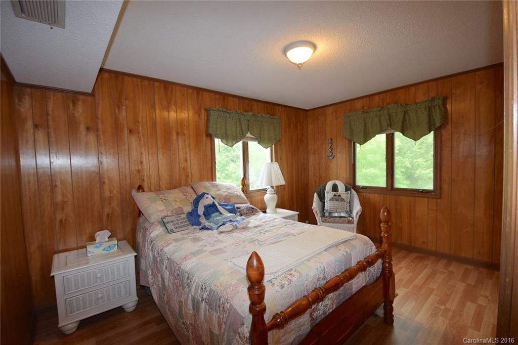 1350 Slagle Road Bakersville, NC 28705 - Photo 16 of 23 Gallery Image 16