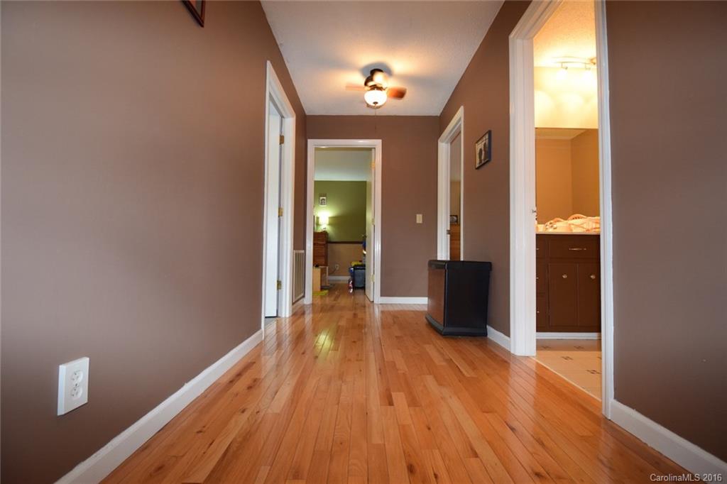 1350 Slagle Road Bakersville, NC 28705 - Photo 6 of 23 Gallery Image 6