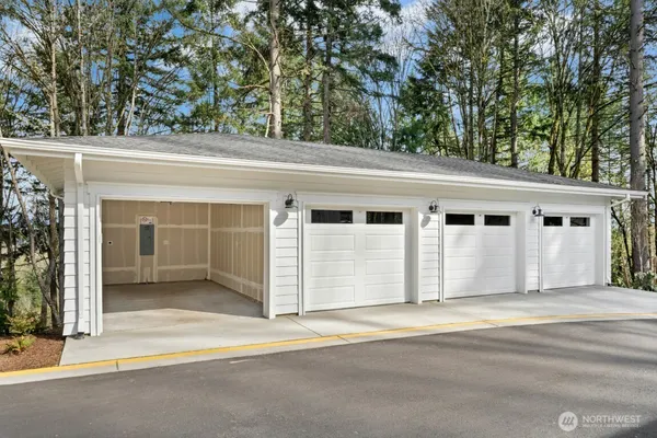 $4,850 | 13426 Northeast 112th Place, Redmond, WA 98052