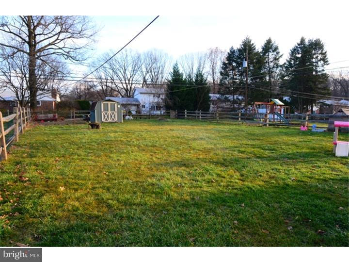 33 Woodland Road Reading, PA 19610 - Photo 11 of 14 Gallery Image 11