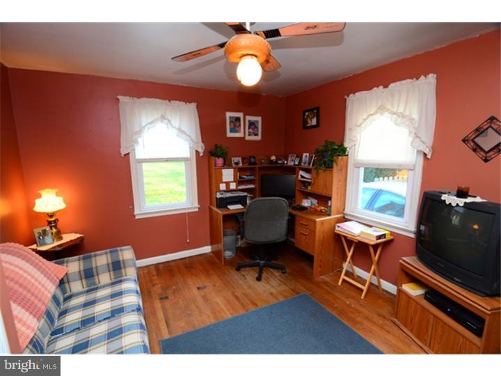 33 Woodland Road Reading, PA 19610 - Photo 6 of 14 Gallery Image 6
