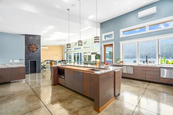 $3,995,000 | 494 Snug Harbor Road, Sandpoint, ID 83864