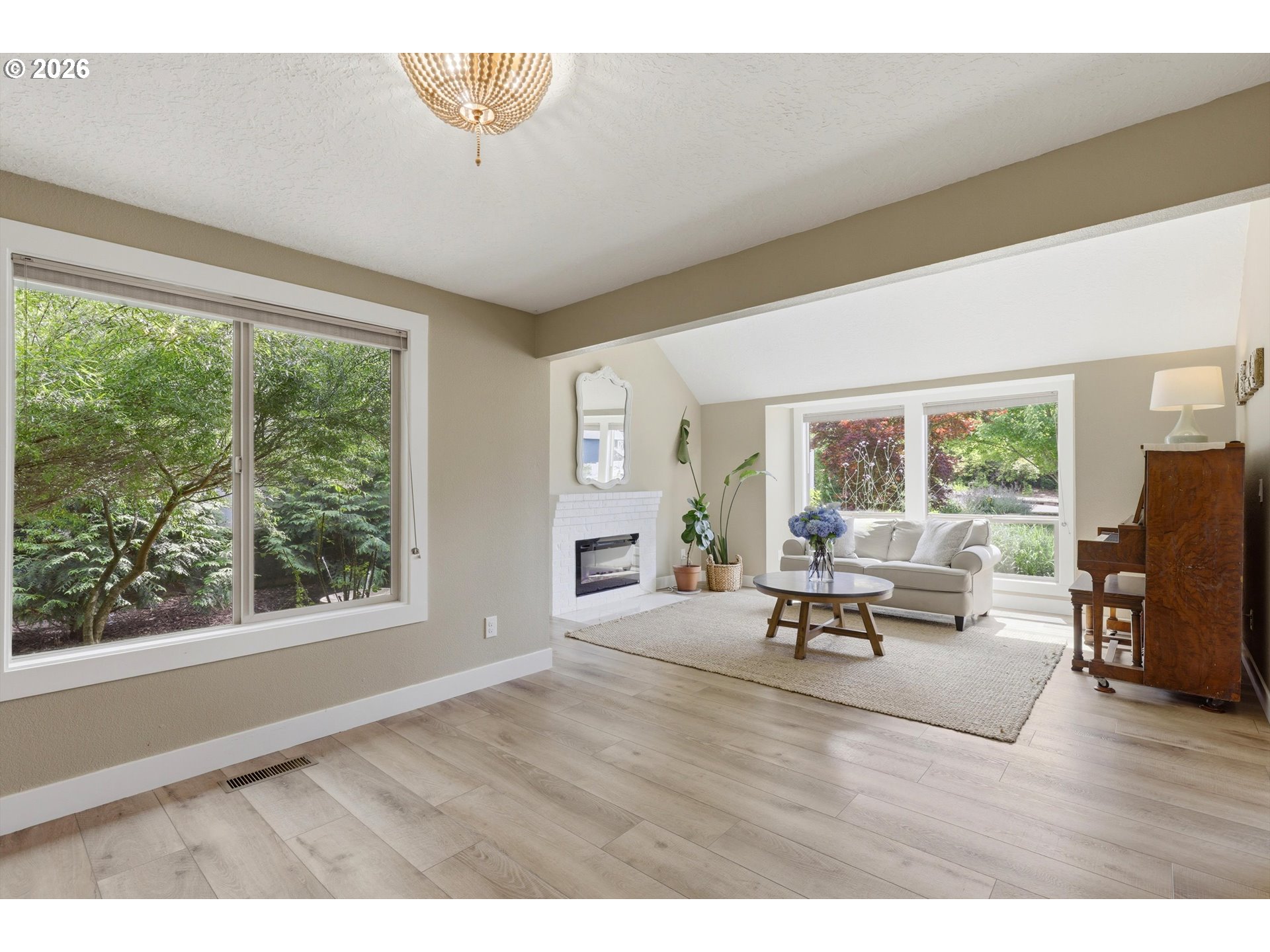 1386 Southeast Condor Place Gresham, OR 97080 - Photo 12 of 31