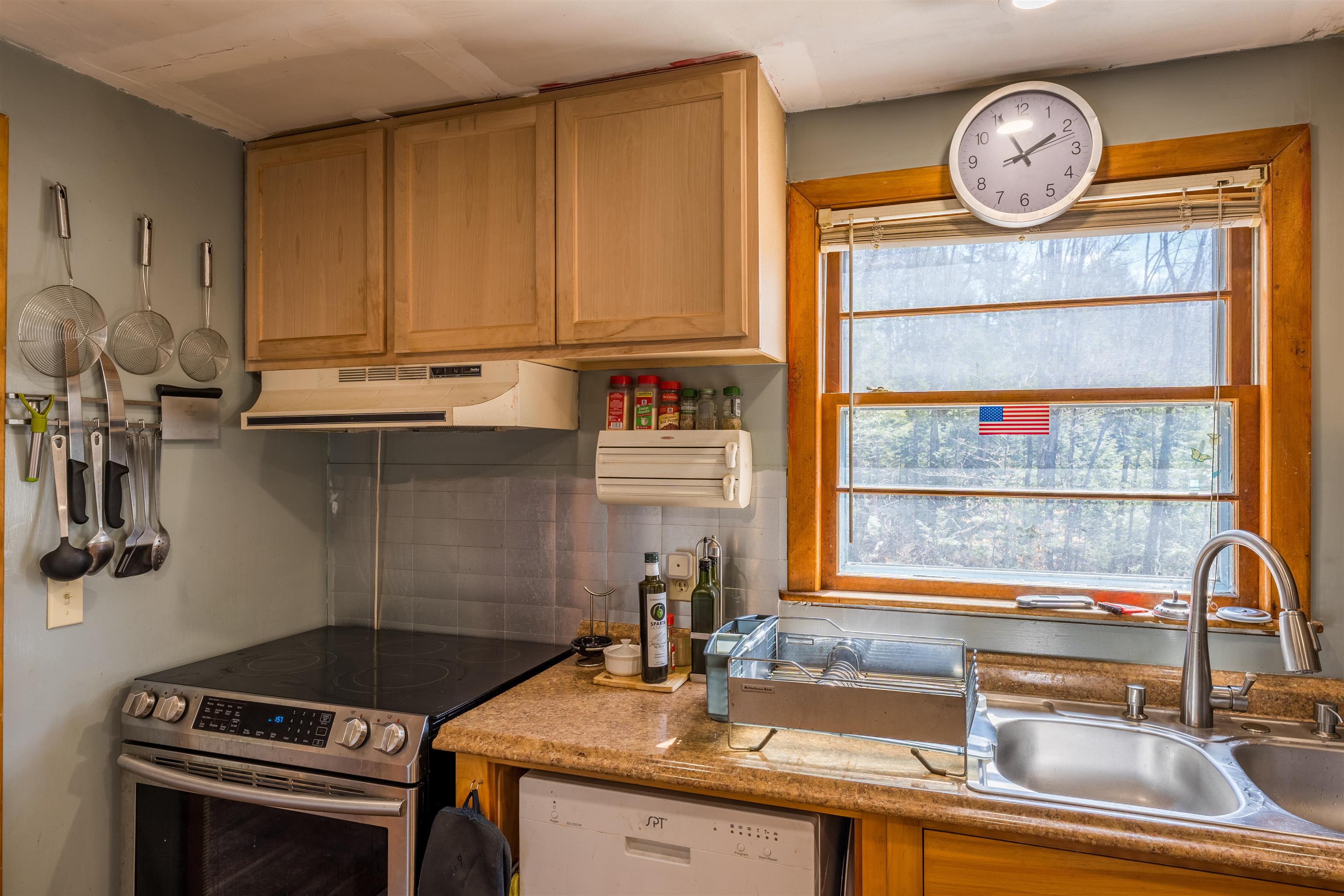 465 Kearsarge Valley Road North Sutton, NH 03260 - Photo 6 of 22
