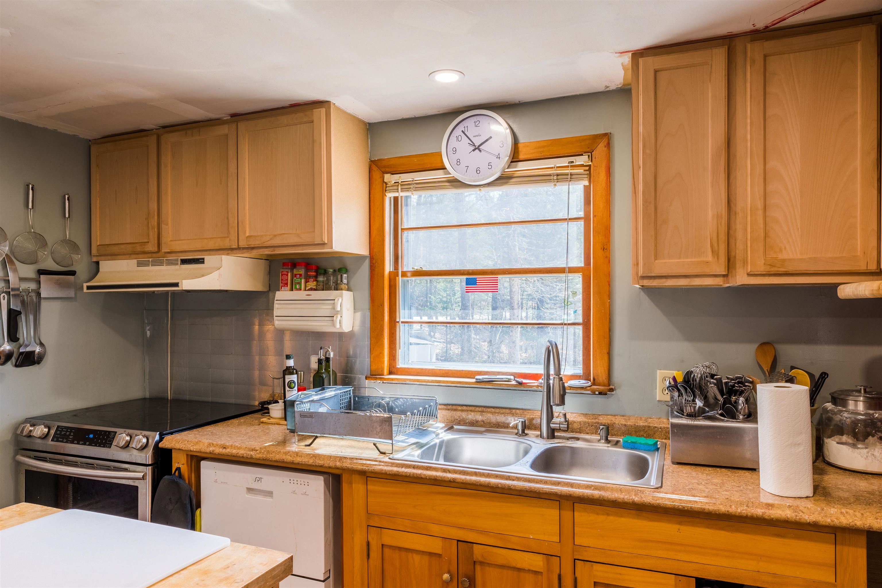 465 Kearsarge Valley Road North Sutton, NH 03260 - Photo 8 of 22