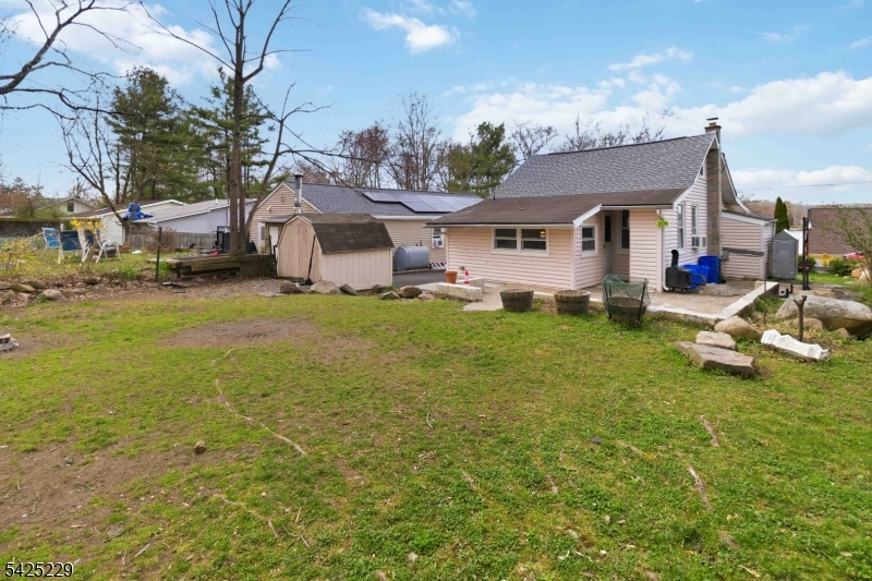 54 Wildwood Road Oak Ridge, NJ 07438 - Photo 24 of 37