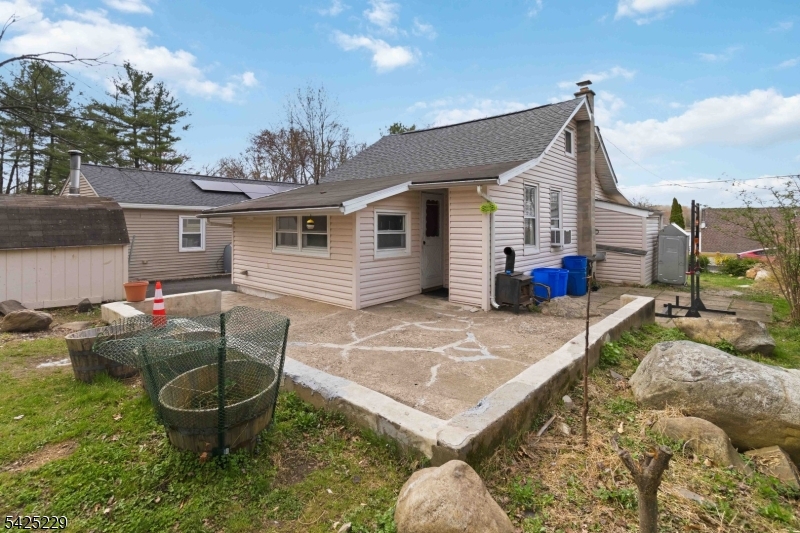 54 Wildwood Road Oak Ridge, NJ 07438 - Photo 25 of 37