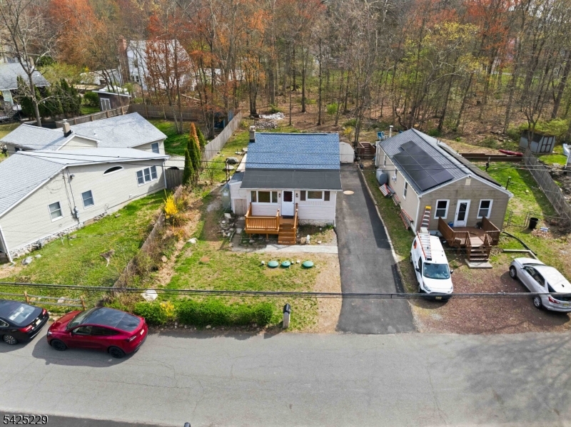 54 Wildwood Road Oak Ridge, NJ 07438 - Photo 27 of 37