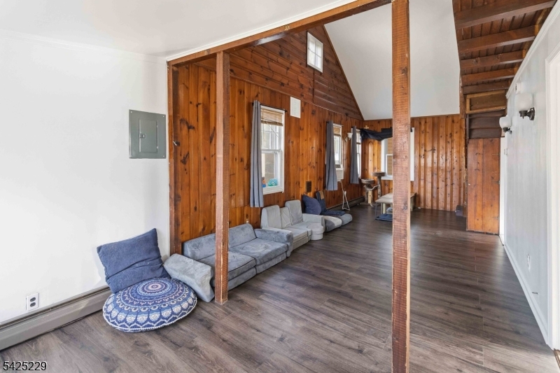 54 Wildwood Road Oak Ridge, NJ 07438 - Photo 7 of 37