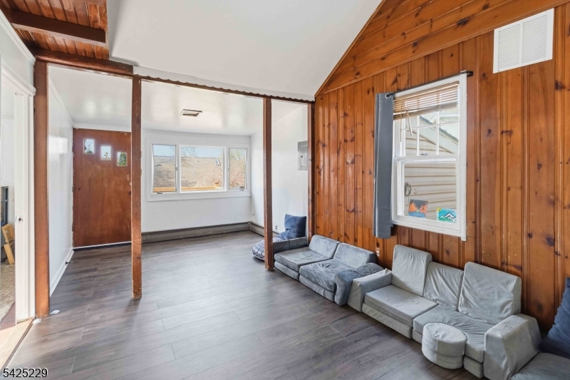 54 Wildwood Road Oak Ridge, NJ 07438 - Photo 8 of 37