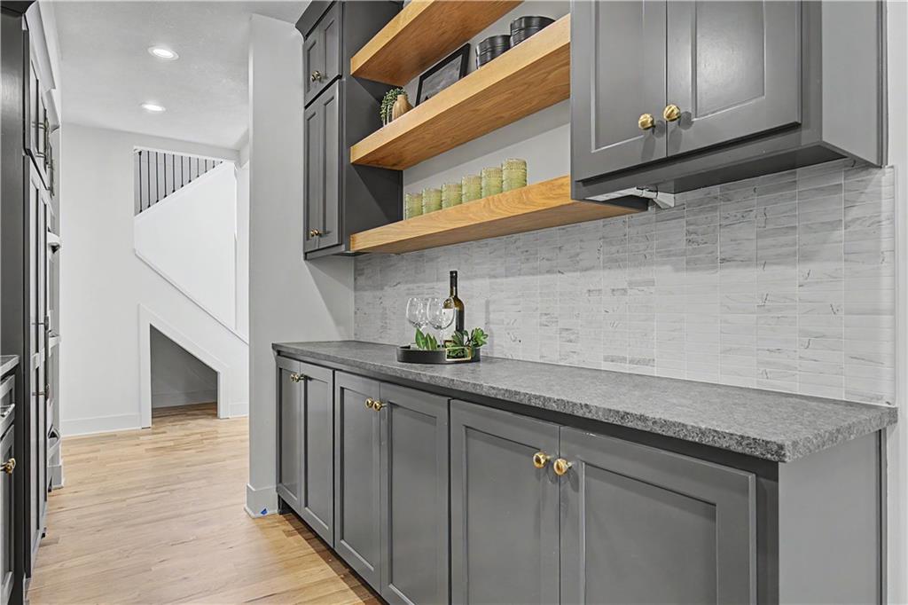 12603 Granada Road Leawood, KS 66209 - Photo 19 of 89