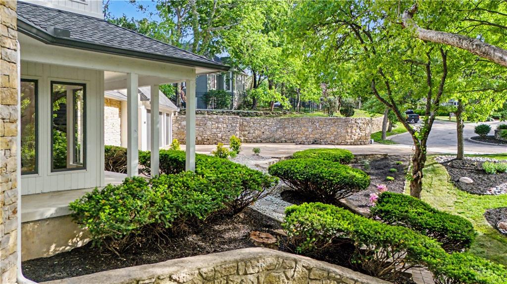 12603 Granada Road Leawood, KS 66209 - Photo 10 of 89