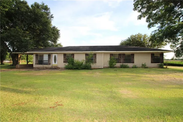 $120,000 | 3794 451st Highway, Moreauville, LA 71355
