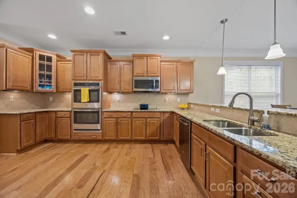 $529,000 | 10817 Bere Island Drive, Charlotte, NC 28278