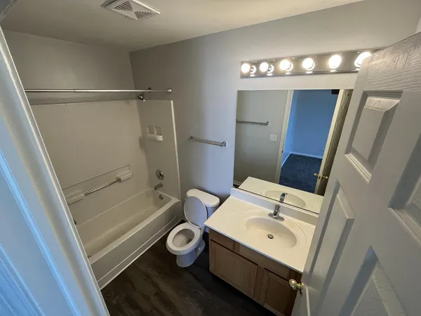 $3,000 | 3896 Baybrook Drive, Aurora, IL 60504