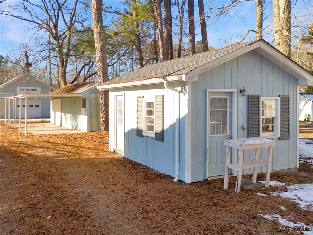 615 Birdsong Road Petersburg, VA 23805 - Photo 5 of 21 Gallery Image 5
