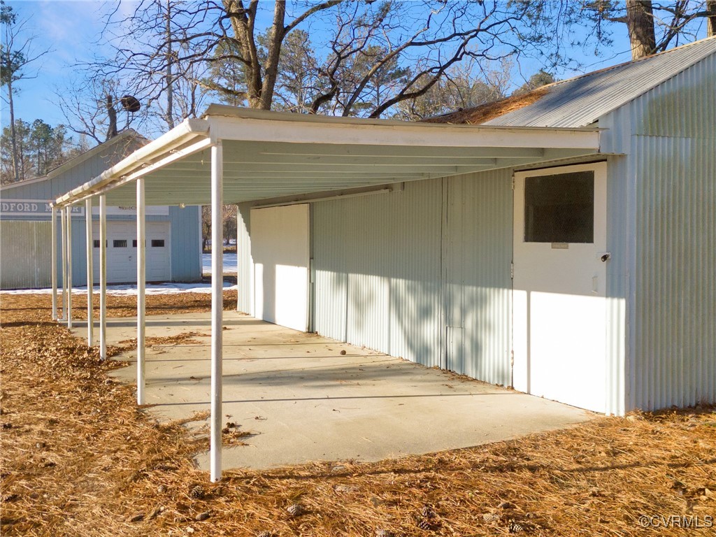 615 Birdsong Road Petersburg, VA 23805 - Photo 7 of 21 Gallery Image 7