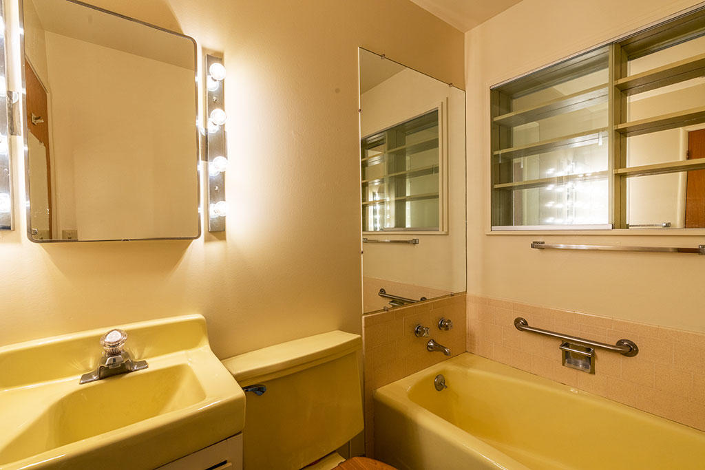 3504 Edgewood Road Eureka, CA 95501 - Photo 15 of 17 MIL - Bathroom