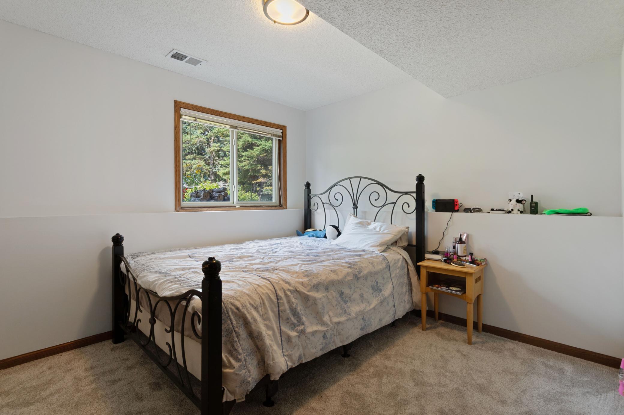 4263 Sun Cliff Road Eagan, MN 55122 - Photo 15 of 23 Gallery Image 15