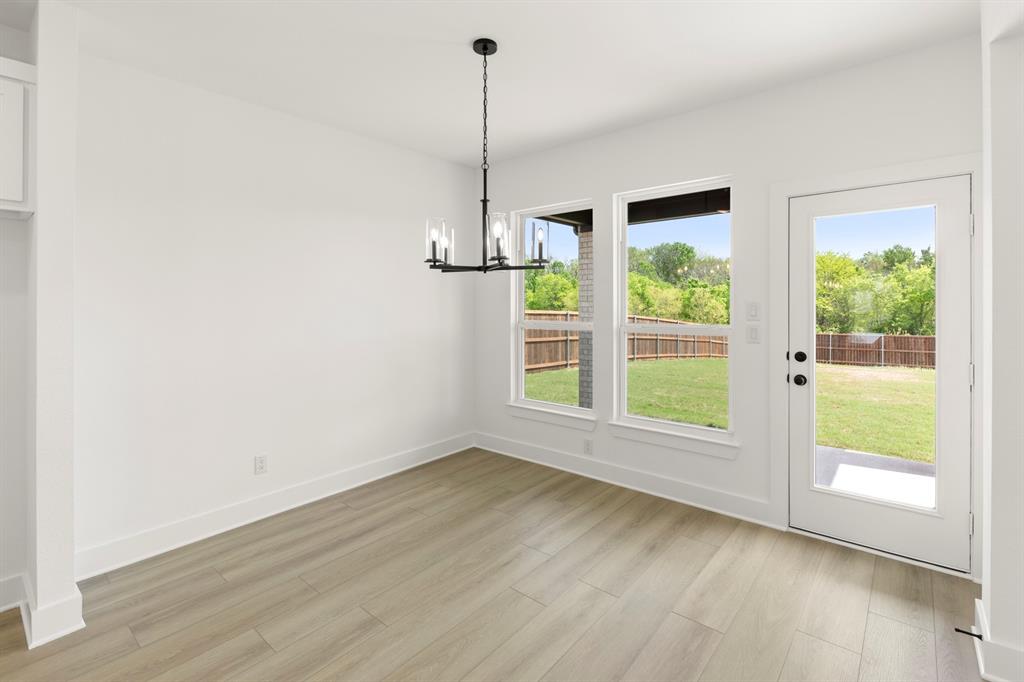 937 Gold Finch Lane Forney, TX 75126 - Photo 9 of 26 09. 937 Gold Finch - Nook