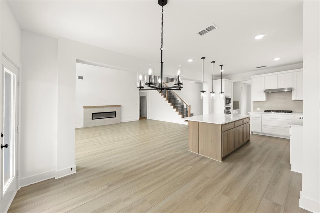 937 Gold Finch Lane Forney, TX 75126 - Photo 10 of 26 10. 937 Gold Finch - Nook (2)