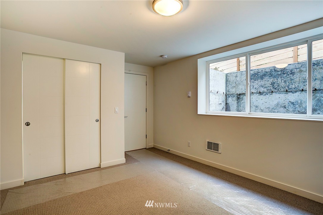 726 North 87th Street Seattle, WA 98103 - Photo 13 of 13