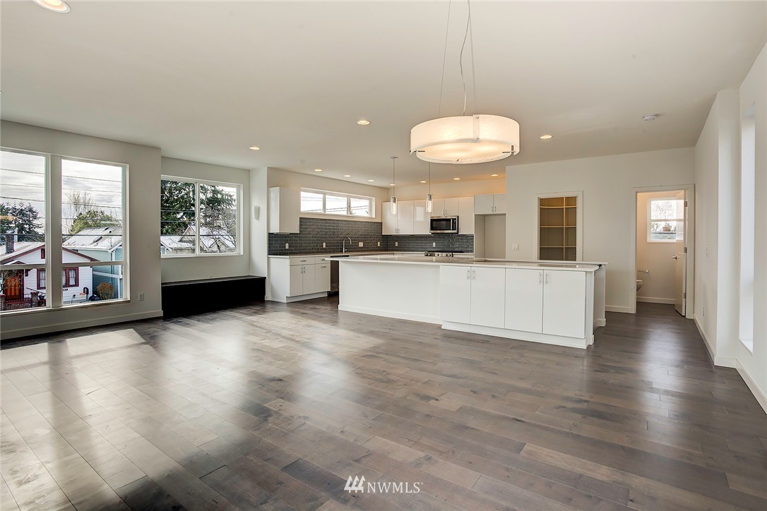 726 North 87th Street Seattle, WA 98103 - Photo 5 of 13