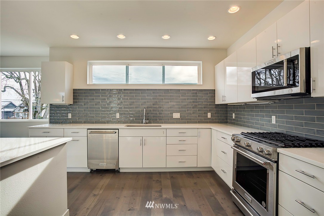 726 North 87th Street Seattle, WA 98103 - Photo 7 of 13