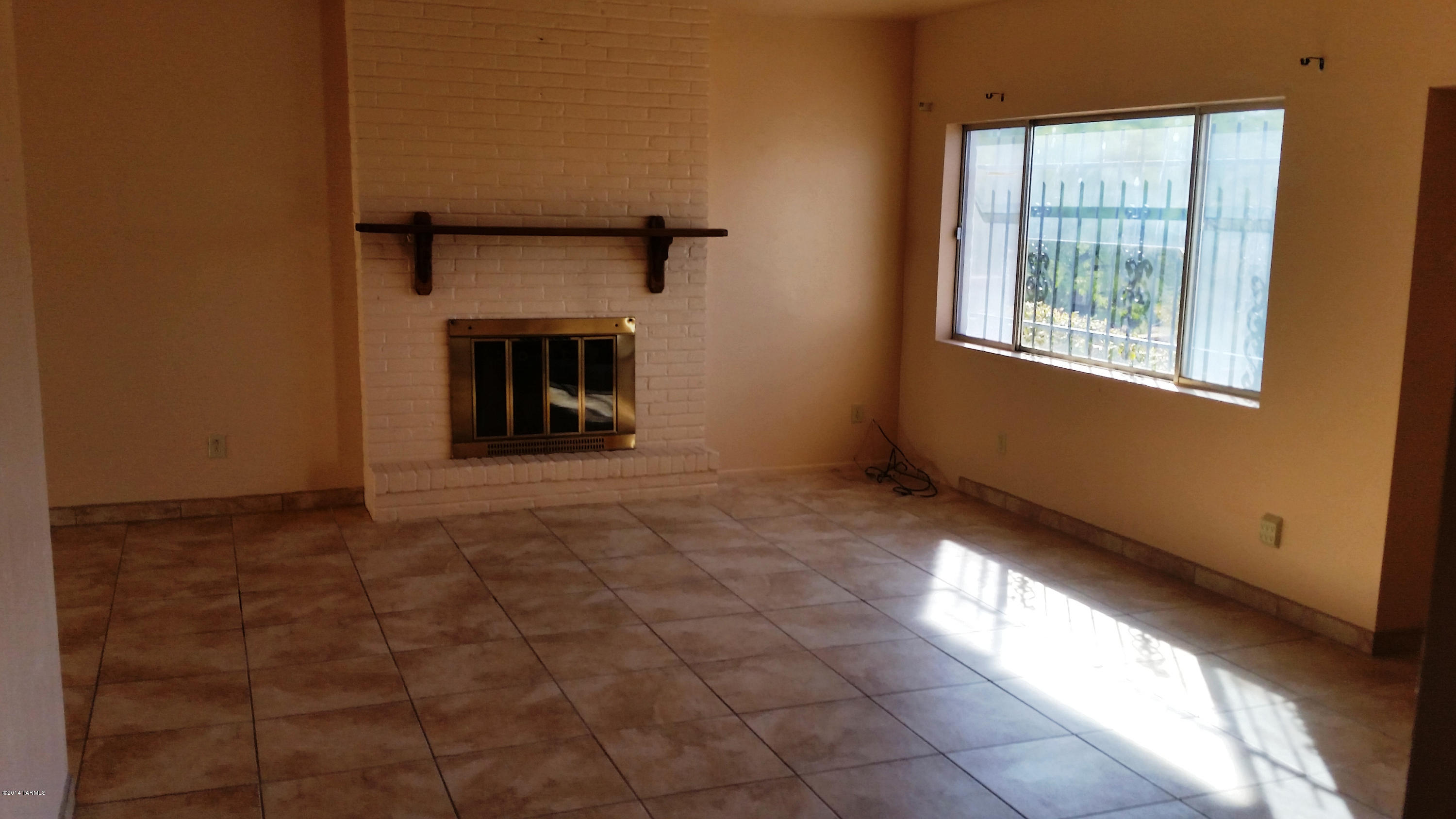 2229 West Rainbow Ridge Road Tucson, AZ 85745 - Photo 2 of 12