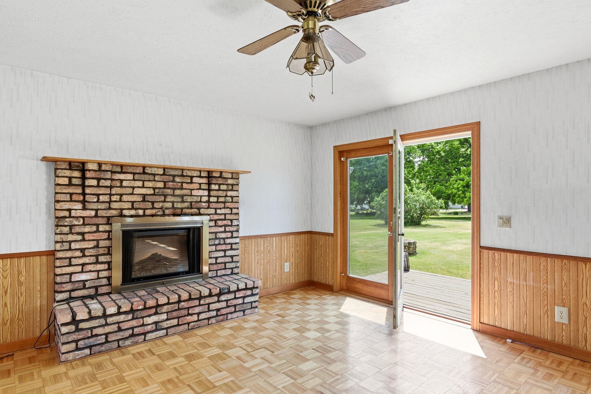 106 South 7th Street Avoca, WI 53506 - Photo 23 of 56