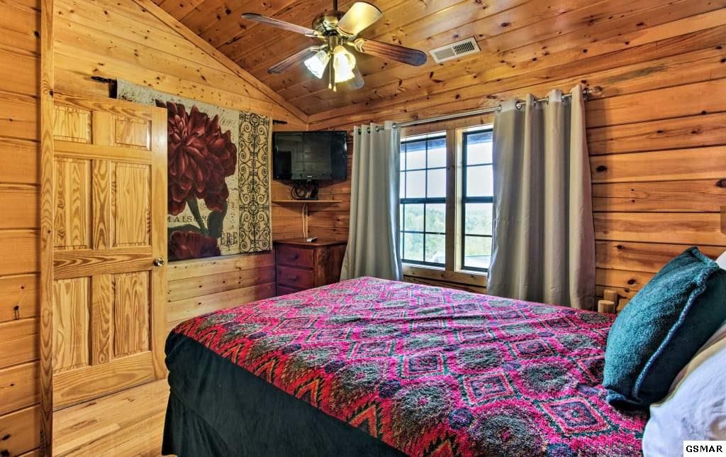 1523 Boo Boos Way Sevierville, TN 37862 - Photo 13 of 30 Gallery Image 13
