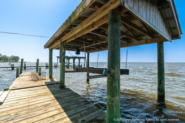 $484,900 | 283 Chambers Point Road, Belhaven, NC 27810