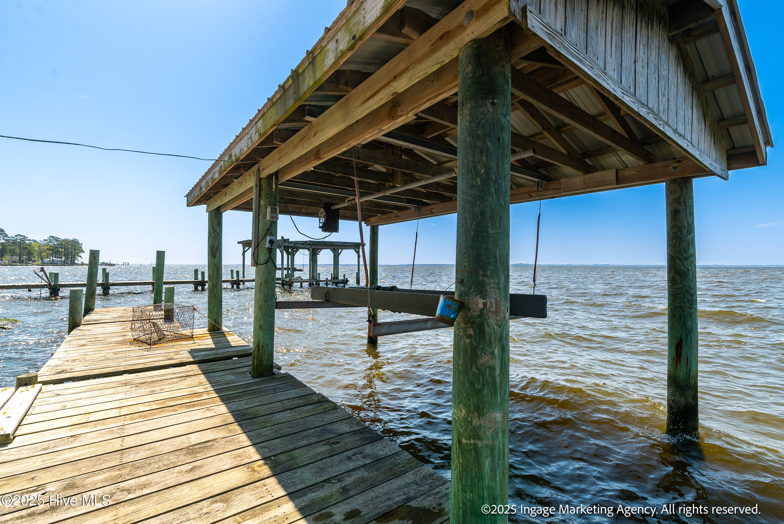 283 Chambers Point Road Belhaven, NC 27810 - Photo 21 of 66 017-20250414 MLS M_Heinz 283 Chambers Po
