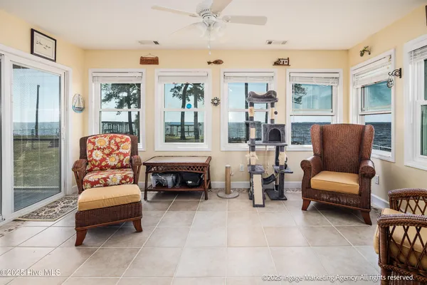 $484,900 | 283 Chambers Point Road, Belhaven, NC 27810