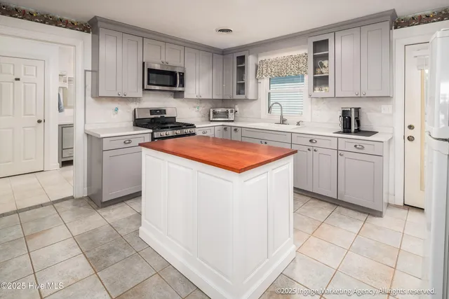 $484,900 | 283 Chambers Point Road, Belhaven, NC 27810