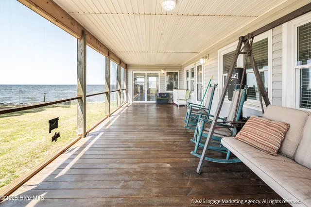 $484,900 | 283 Chambers Point Road, Belhaven, NC 27810