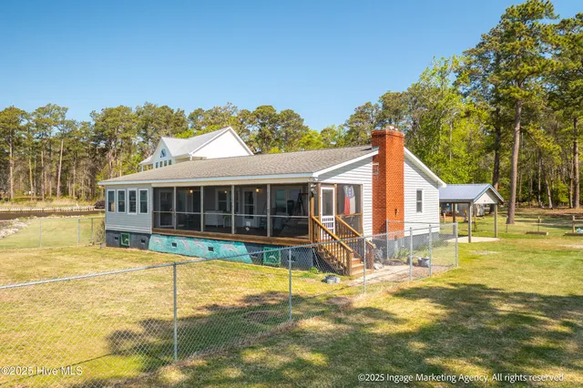 $484,900 | 283 Chambers Point Road, Belhaven, NC 27810