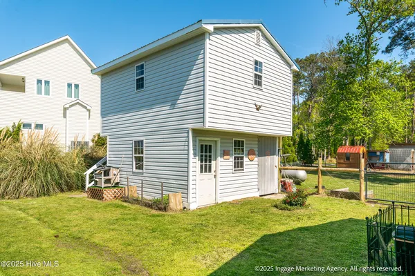 $484,900 | 283 Chambers Point Road, Belhaven, NC 27810