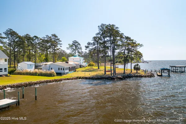 $484,900 | 283 Chambers Point Road, Belhaven, NC 27810