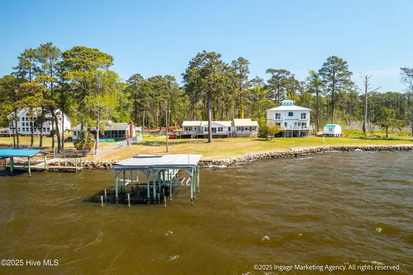 $484,900 | 283 Chambers Point Road, Belhaven, NC 27810