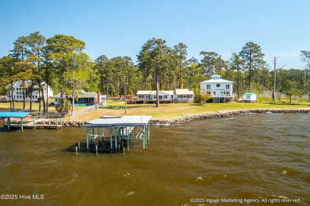 $484,900 | 283 Chambers Point Road, Belhaven, NC 27810