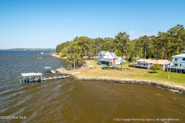 $484,900 | 283 Chambers Point Road, Belhaven, NC 27810