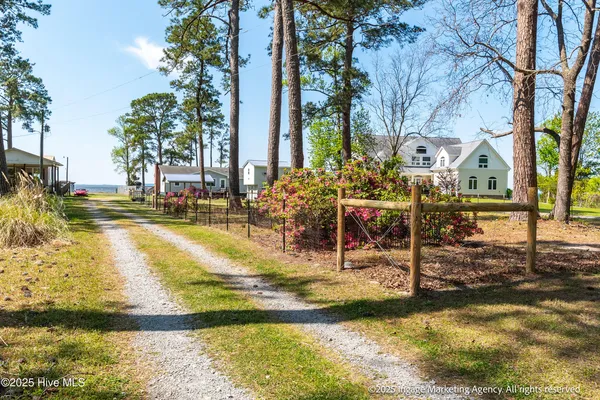 $484,900 | 283 Chambers Point Road, Belhaven, NC 27810