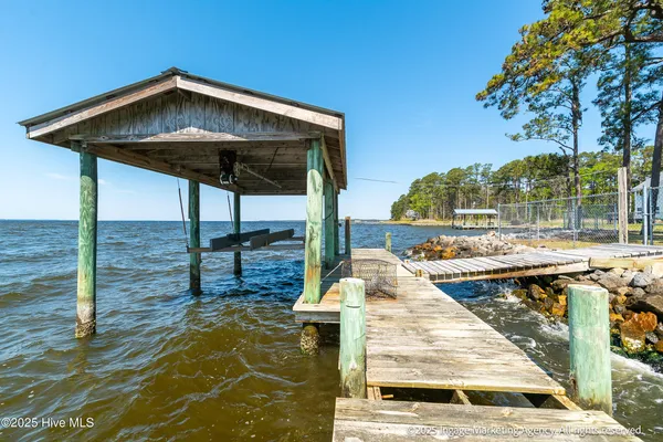 $484,900 | 283 Chambers Point Road, Belhaven, NC 27810