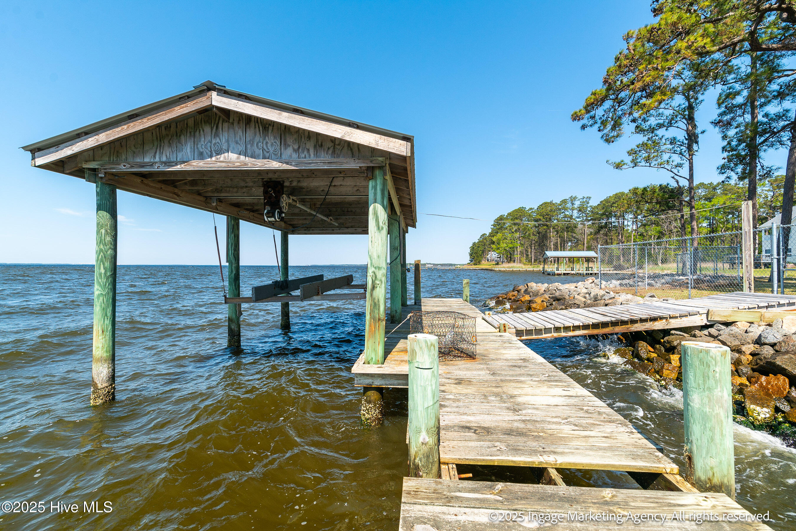 283 Chambers Point Road Belhaven, NC 27810 - Photo 10 of 66 006-20250414 MLS M_Heinz 283 Chambers Po